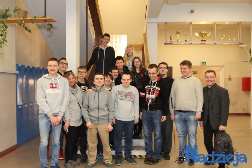 Nadzieja na planie Szkoły i Szpitala czyli zwiedzamy Studio Telewizji TVN w Krakowie Nadzieja na planie Szkoły i Szpitala czyli zwiedzamy Studio Telewizji TVN w Krakowie