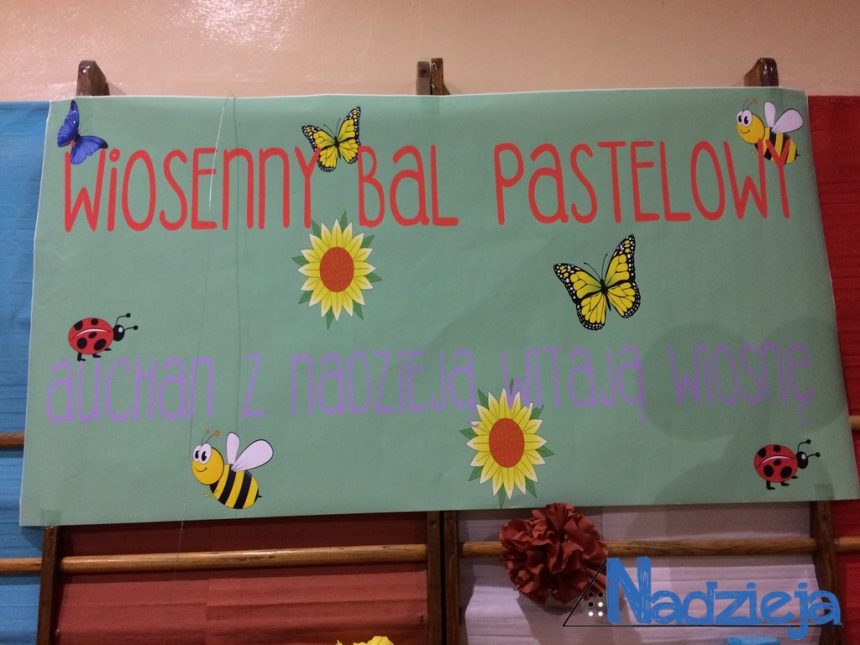 Wielkie przygotowania do „Wiosennego balu pastelowego – Auchan z Nadzieją witają wiosnę”